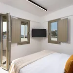 Отель Mazee Paros 3*