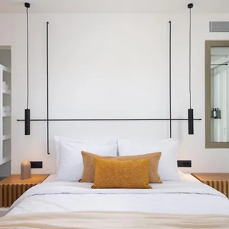 فندق Mazee Paros 3*