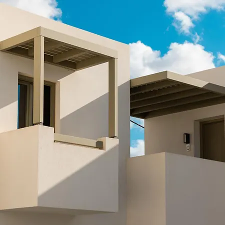 Mazee Paros Náoussa