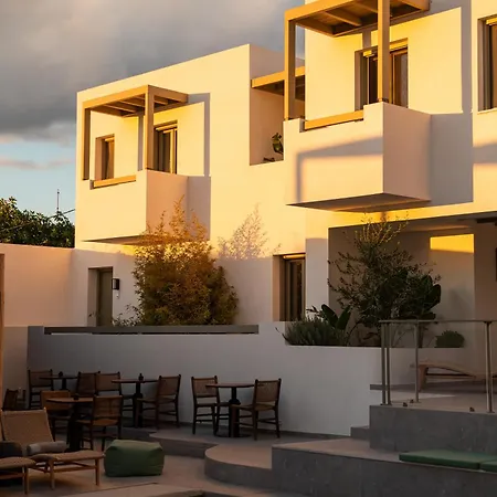 Mazee Paros Náoussa