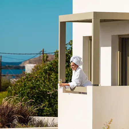 Mazee Paros Náoussa