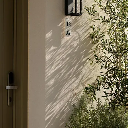 فندق Mazee Paros 3*