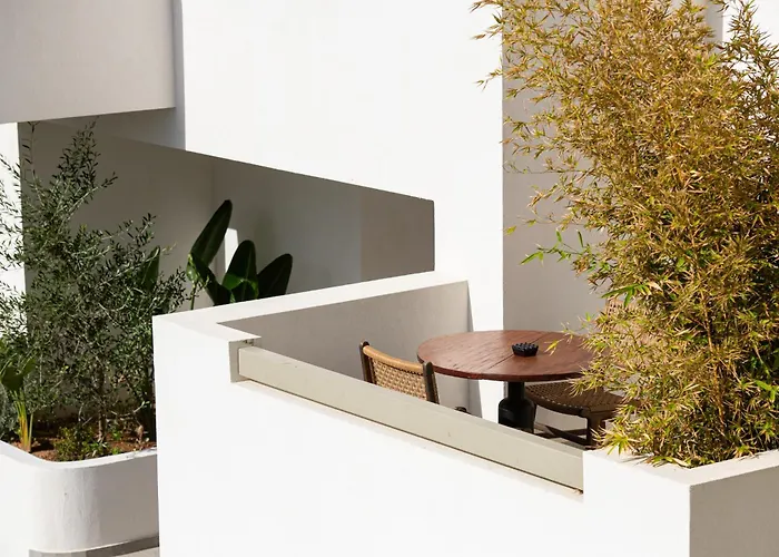 Mazee Paros Νάουσα